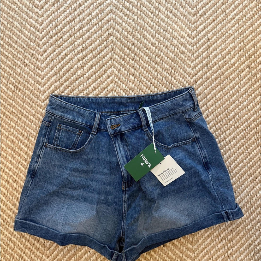 Halara Flex™ Denim Mid-Rise Casual Shorts - Picture 2 of 3